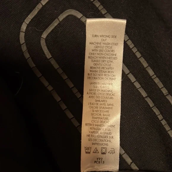 Men’s Calvin Klein T-shirt szM. Black and grey. Short sleeves. EUC; barely worn - Picture 8 of 8